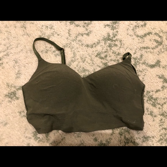 Victoria Secret Pink wireless bra - Picture 1 of 2